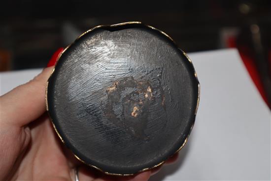 A Komai circular box and another largest diameter 10cm